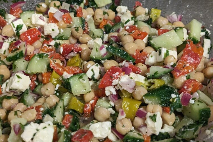 Kichererbsen, Feta, Gurke, Fenchel Salat