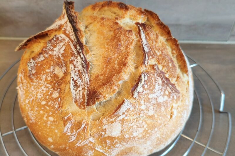 Dinkelbrot mit Vorteig