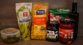 Mediterraner Nudelsalat